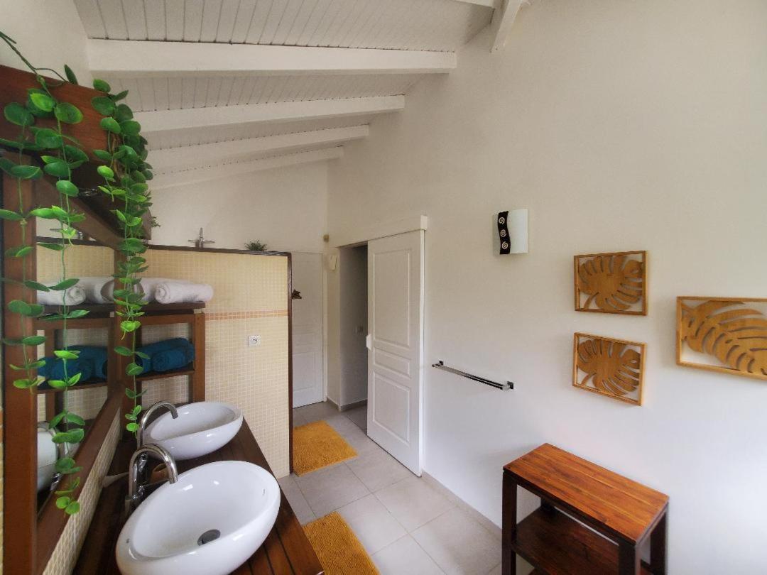 Chambre D'Hote Avec Vue Mer Grand-Bourg  Екстериор снимка